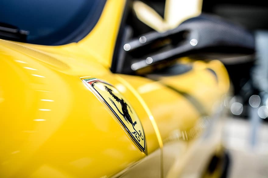 Ferrari, supercar, samochód, luksus, pojazd, automobilowy, automatyczny, prędkość, kosztowny, samochód sportowy, żółty samochód