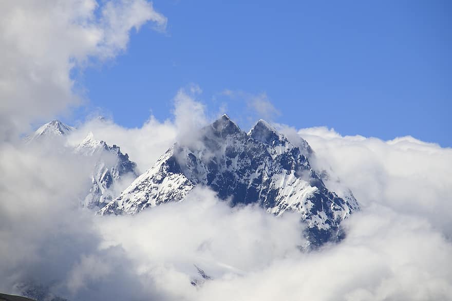 céu azul, nuvens brancas, montanhas de neve, nuvens, pico, cimeira, Alpes, alpino, montanhas, panorama