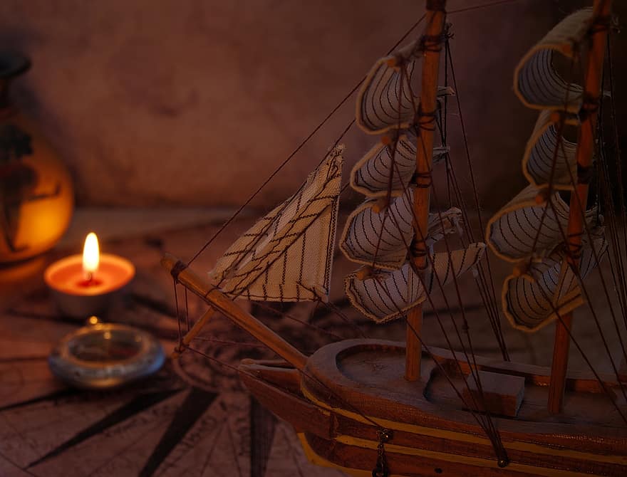 laivas, maketas, žvakė, kompasas, senas žemėlapis, burlaivis, buriavimas, mediena, jachta, plaukti, virvės