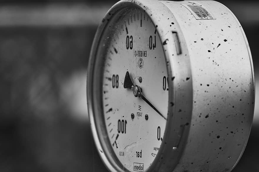 pressure gauge, pressure indicator, black and white, clock, time, close-up, clock face, single object, minute hand, old, metal