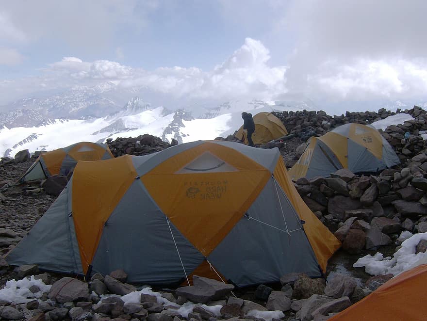 tenda, montana