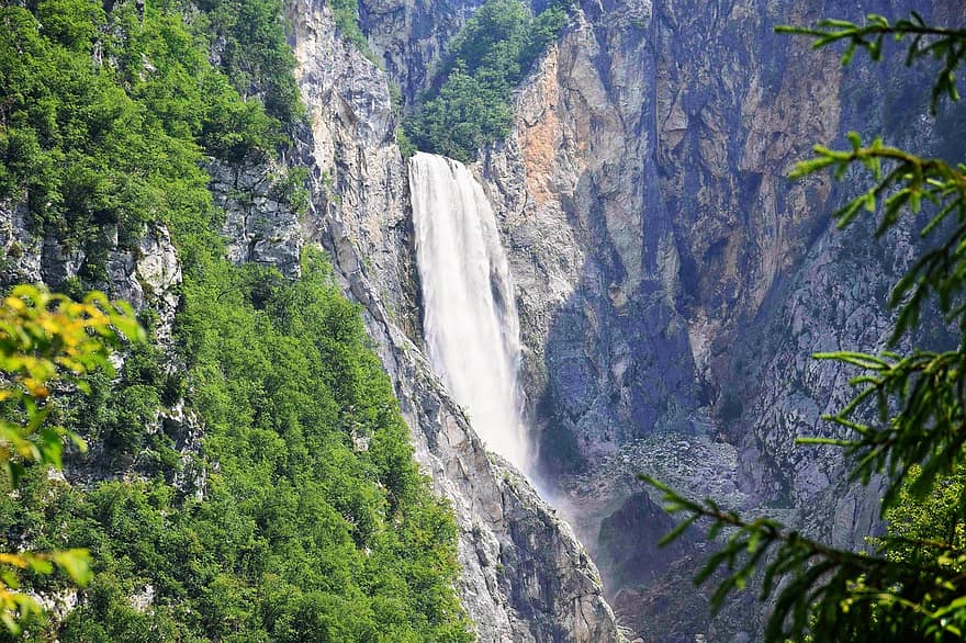 vattenfall, kaskad, falla, vatten, berg, klippa, stenar, träd, vegetation