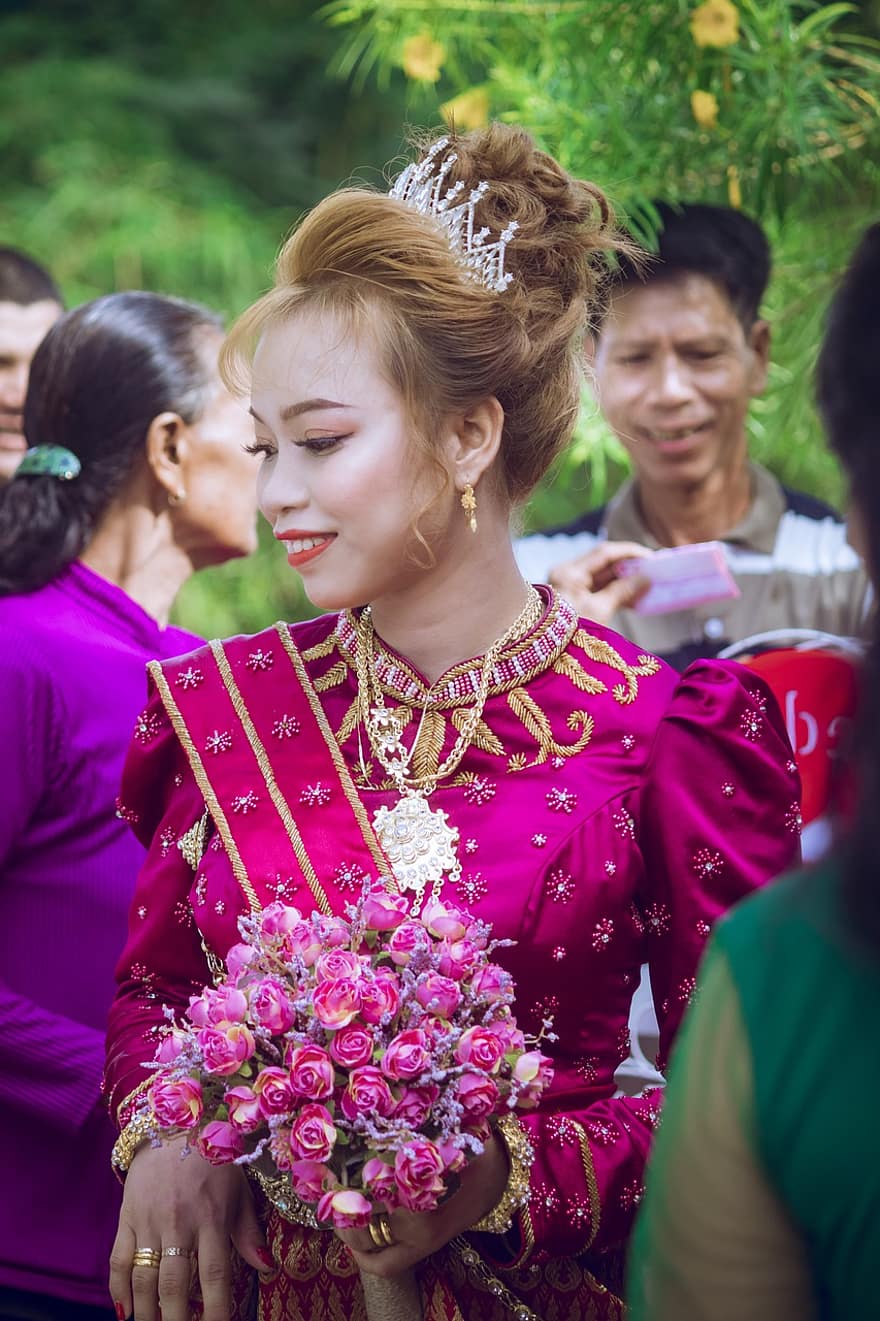naiset, Aasia, khmer, Kambodza, viljelmät, perinteinen festivaali, perinteiset vaatteet, hymyilevä, juhla, alkuperäiskulttuuria, iloinen