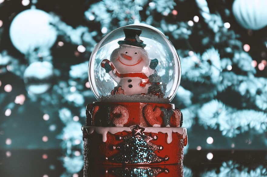 Boże Narodzenie, nastrój, świąteczny nastrój, ozdoby, śnieżna kula, świateczne ozdoby, niebieskie światła, wesołych świąt, zimowy, uroczystość, dekoracja