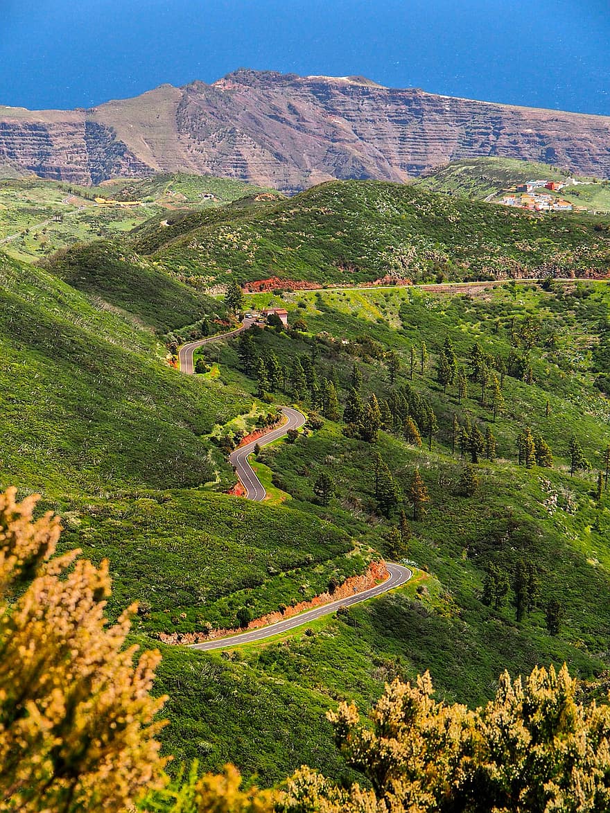 út, hegy, tájkép, szerpentinek, Gomera, Kanári szigetek, hegyi úton, vidéki út, vidéki táj, zöld szín, fű