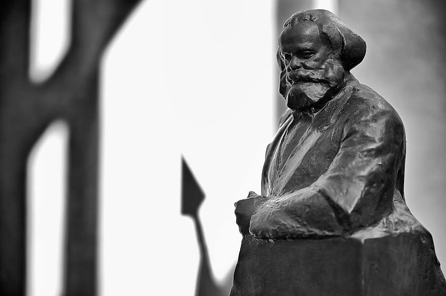 Karl Marx -statuen, skulptur, landemerke, statue, kristendom, svart og hvit, Religion, menn, gammel, historie, arkitektur