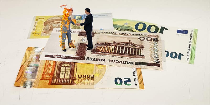 figures en miniatura, moneda, diners, bitllets de banc, ruble, euro, Rússia, europa, Ucraïna, foc, cremar