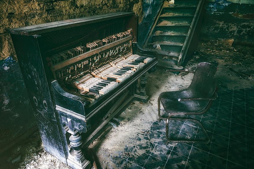 pfor、失われた場所、楽器、ピアノ、椅子、音楽、古い、木材、古風な、アンティーク、放棄された
