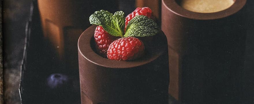 Raspberry, Fruit, Food, Leaves, Berry, Organic, Produce, Wooden Container