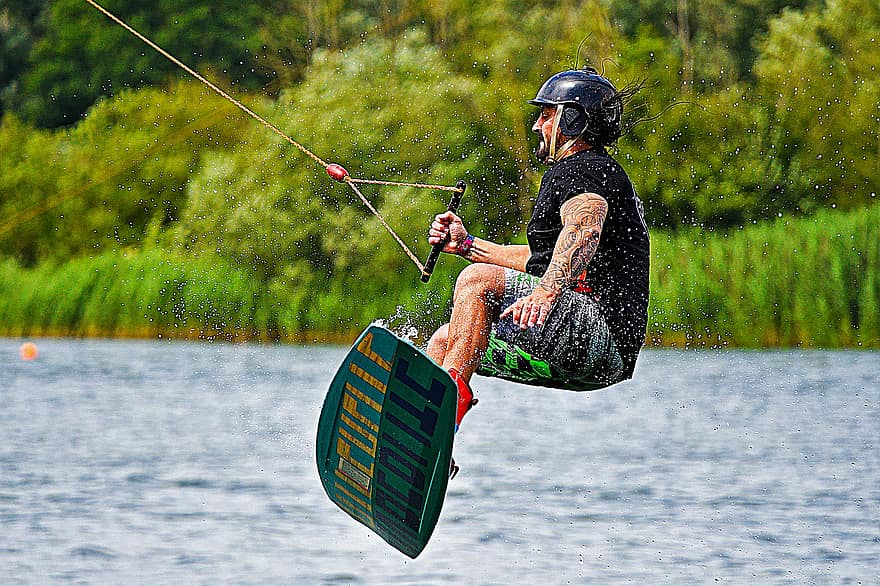 Water Sports, Cable Skiing, Water Ski, Wakeboard, Tow Rope, Towing, Hobby, Water Fun, Pond, Jumping, Sliders