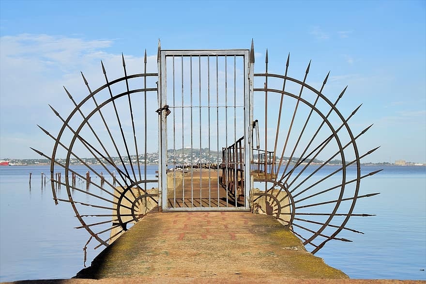 cánh cổng, đê, biển