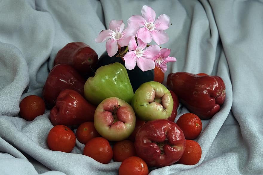 fruits, fleurs, nature morte, Pommes d'eau, pommes roses, tomates, laurier rose, décoration, aliments, produire, biologique