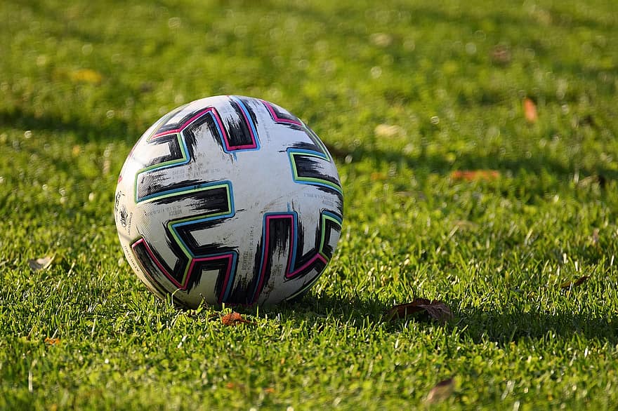futbolas, futbolą, futbolo kamuolys, žolė, Sportas, kamuolys, žalia spalva, Iš arti, vasara, konkurencinį sportą, sąlygas