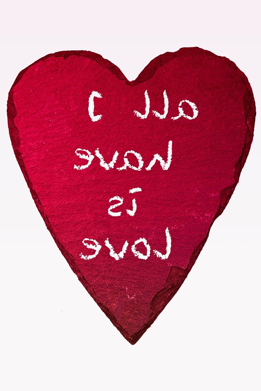 قلب ، حب ، أحمر ، ضع الكلمة المناسبة ، المسمى ، السفارة ، فن الخط ، طباشير ، رومانسي