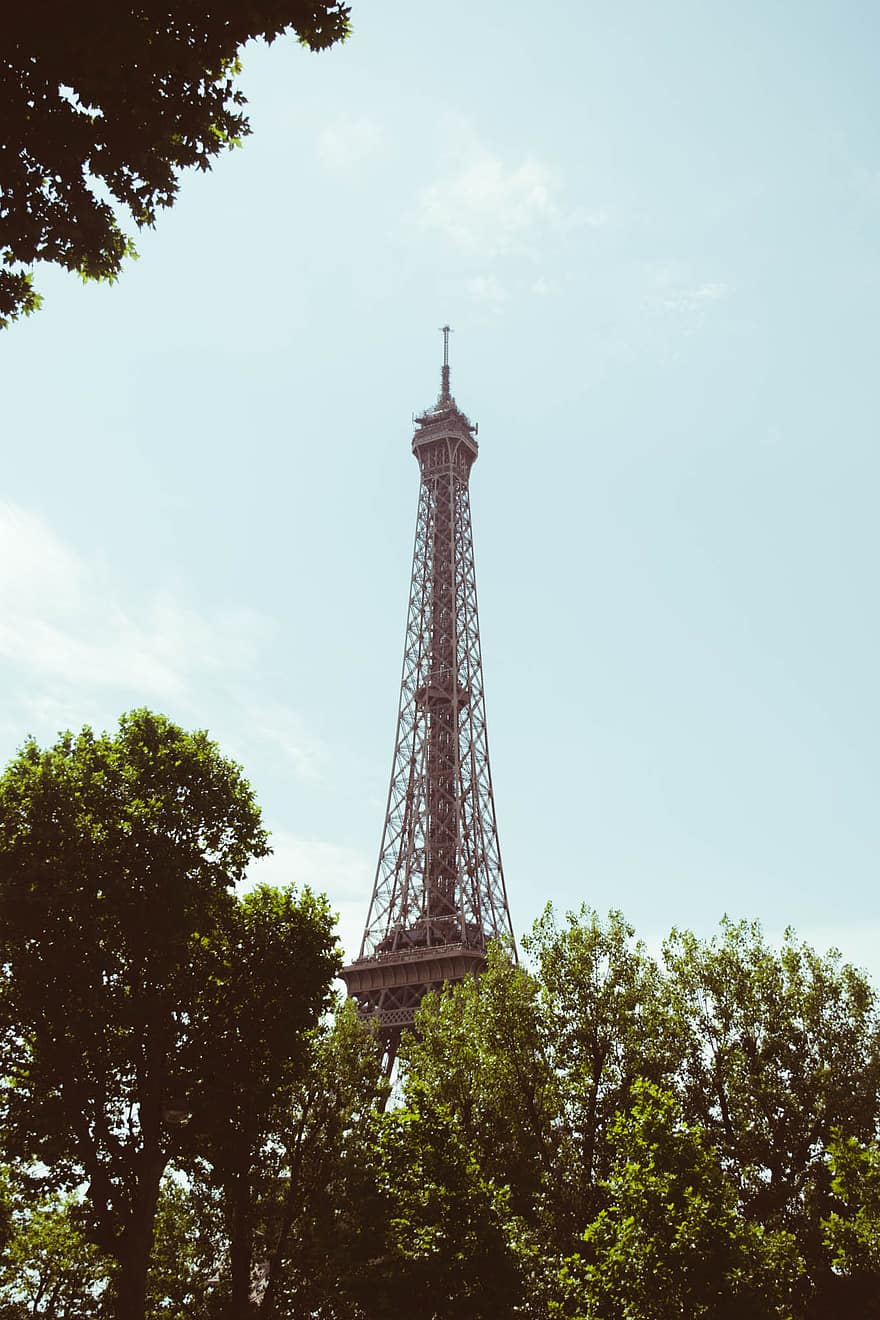 ايفل ، برج ، مدينة ، معلم معروف ، فرنسا ، هندسة معمارية ، سماء ، جاذبية ، السفر ، في الخارج ، السياحة