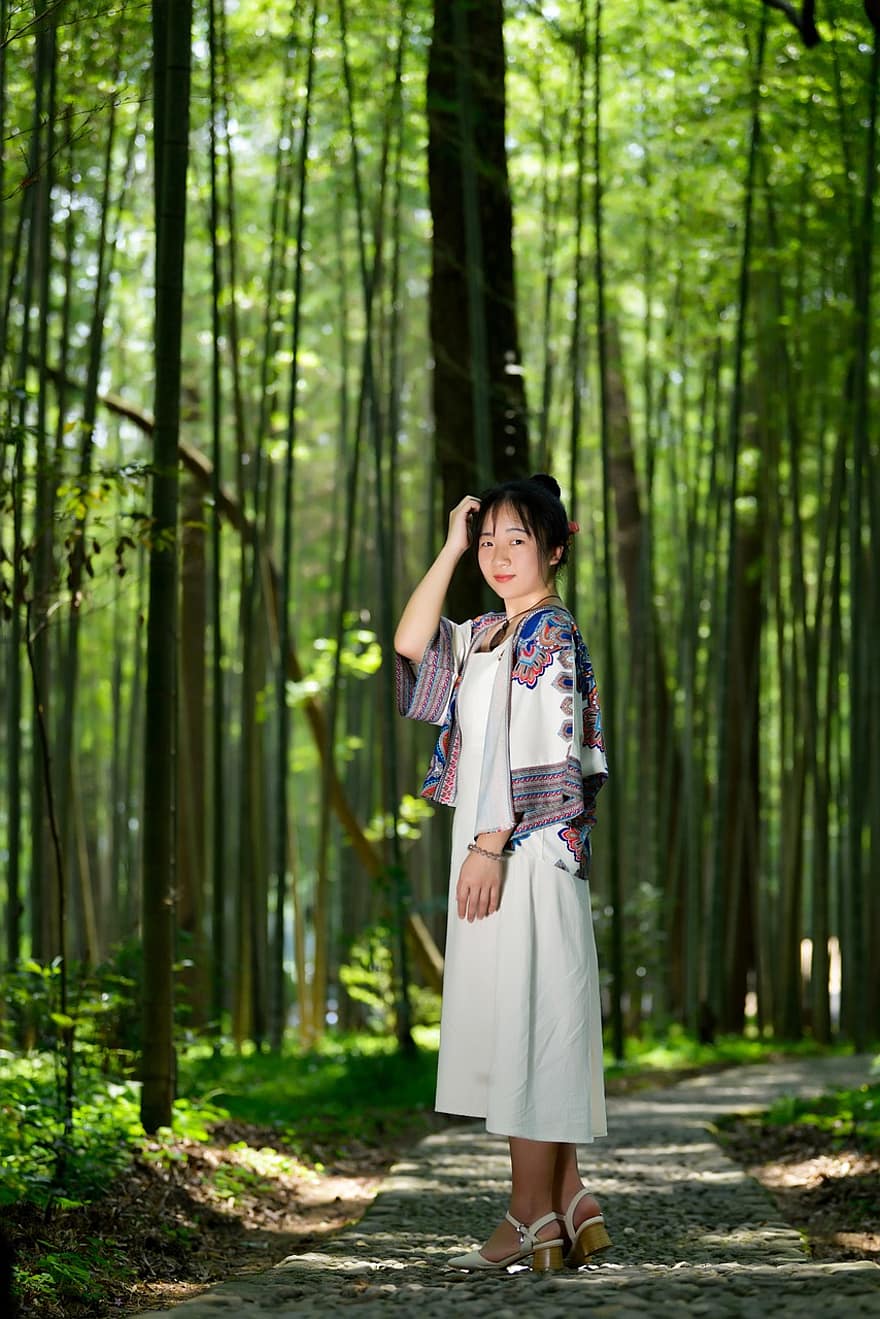 Hakka Girl, asiatisk, asiatisk tjej, asiatisk kvinna, modell, mode, stil, garderob, skog, bambu, bambu träd