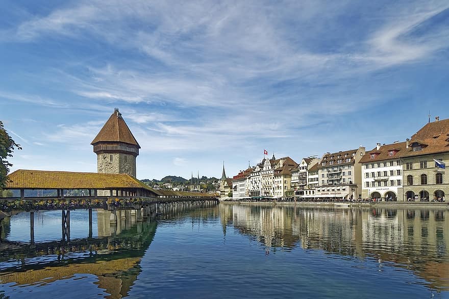 Zwitserland, Luzern, stad, historisch centrum, kapelbrug, brug, toren, historisch, Reuss, stroom, water