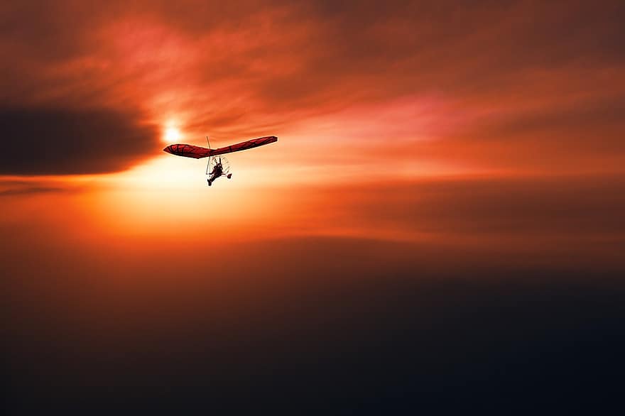 日没、空、ハンググライダー、雲、飛行、飛ぶ、パラグライダー、冒険、日光、夕暮れ、イブニング
