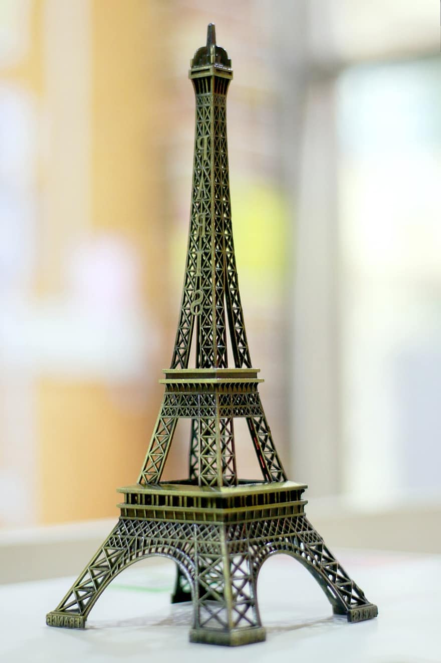 Ейфелева вежа, орнаменти, статуетка, Париж
