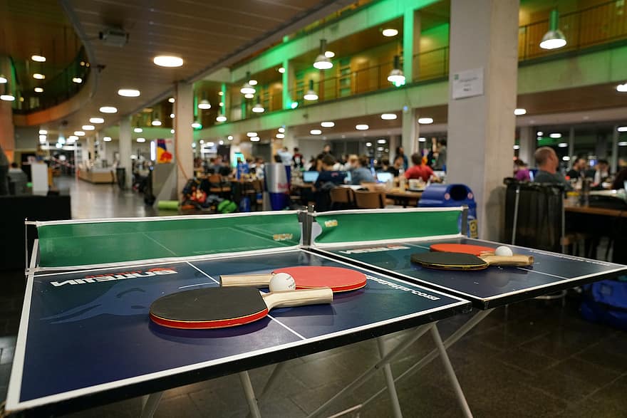 stolní tenis, sportovní, pádla, ping-pong, míče, rakety, soutěž, stůl, uvnitř, sport, tenis