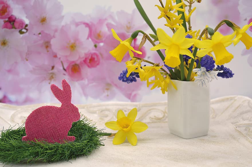 Великдень, Великодній фестиваль, Великодній заєць, пасхальне привітання, великодня тема, святкування Великодня, пасхальне прикраса, квітка, цвіте, весна, весняні квіти