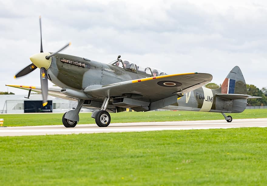 Flugzeug, Grace Spitfire, Spitfire, Flug, fliegen, Luftfahrt, Kämpfer, Militär-, Krieg, historisch, Propeller