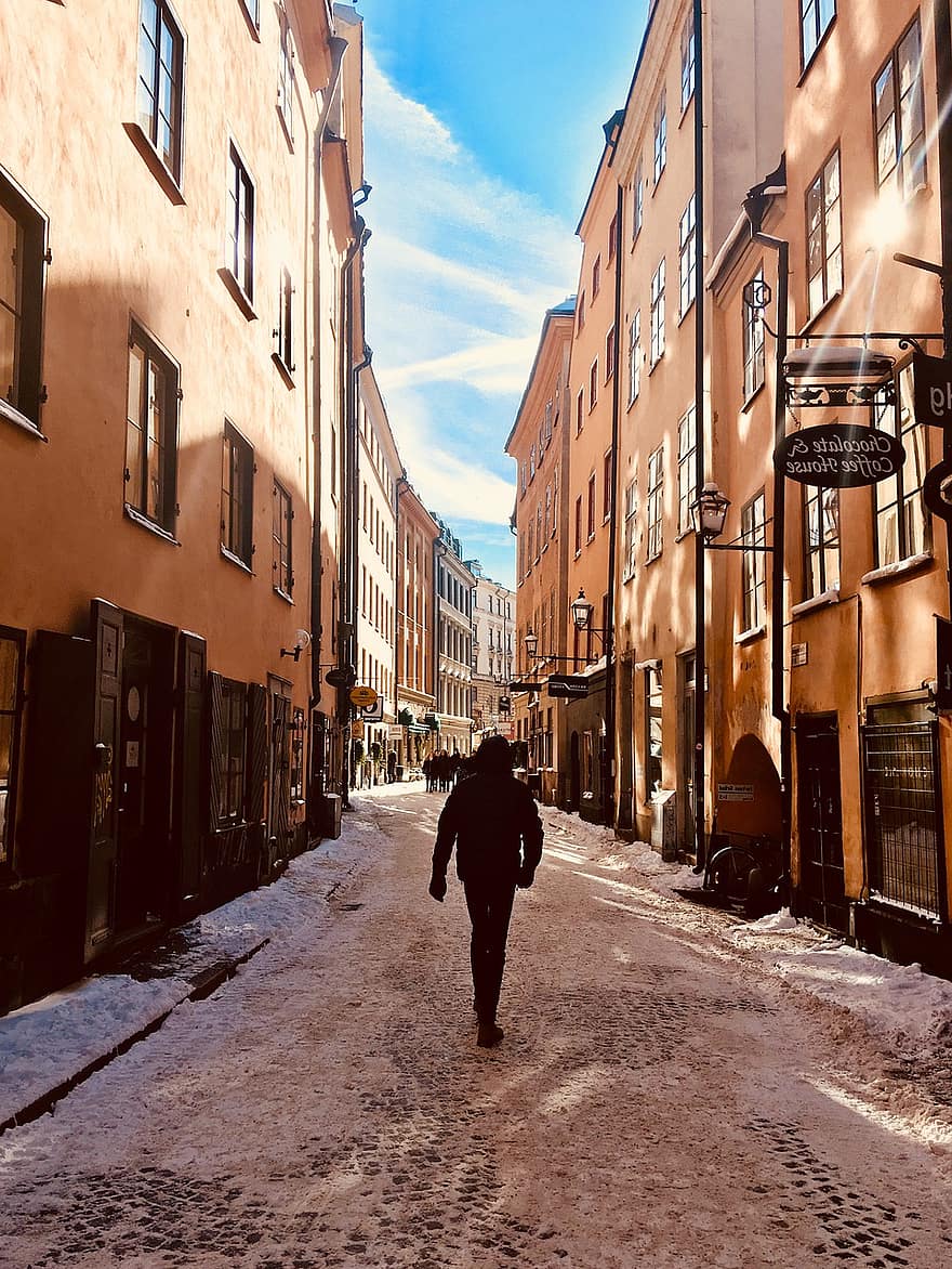 άνδρας, πρόσωπο, δρόμος, Κτίριο, Σουηδικά, ταξίδι, ιστορικό κέντρο, χειμώνας, κρύο, χιόνι, διακοπές