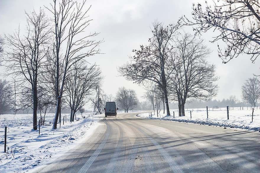 道路、冬、田舎、自然、木、森の中、雪、交通手段、車、トラフィック、氷