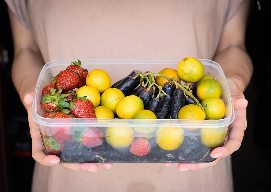 fruit, produceren, vers fruit, aardbeien, druiven, sinaasappels, versheid, voedsel, gezond eten, detailopname, biologisch