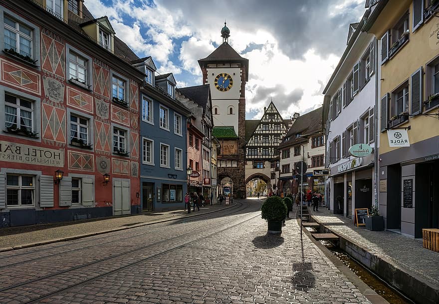 ciudad, Europa, viaje, turismo, calle, la carretera, Friburgo, Breisgau, Schwabentor, centro Historico, histórico