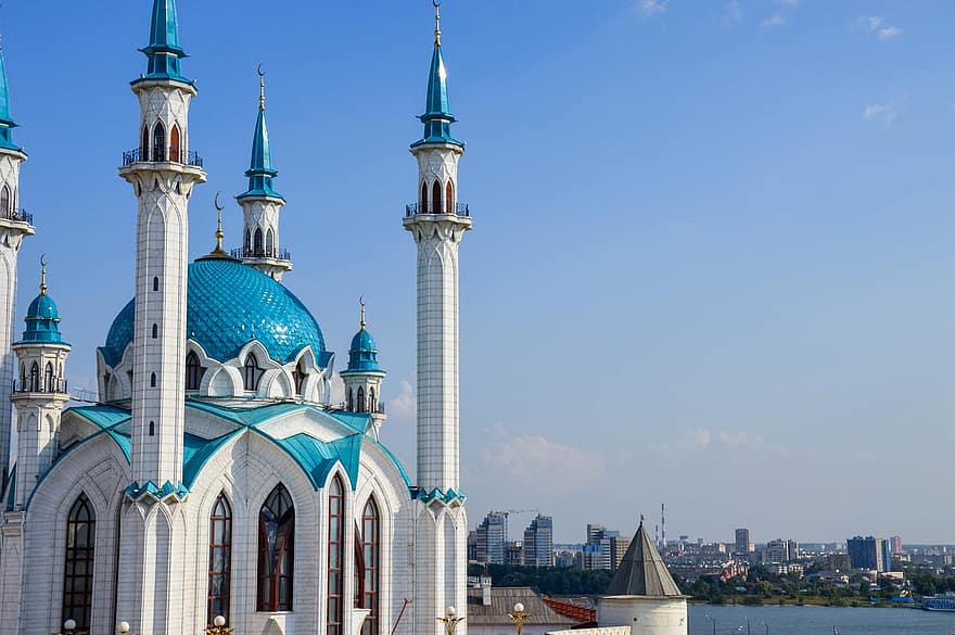 Voyage, tourisme, Kazan, Kul-Sharif, religion, endroit célèbre, architecture, des cultures, minaret, spiritualité, extérieur du bâtiment