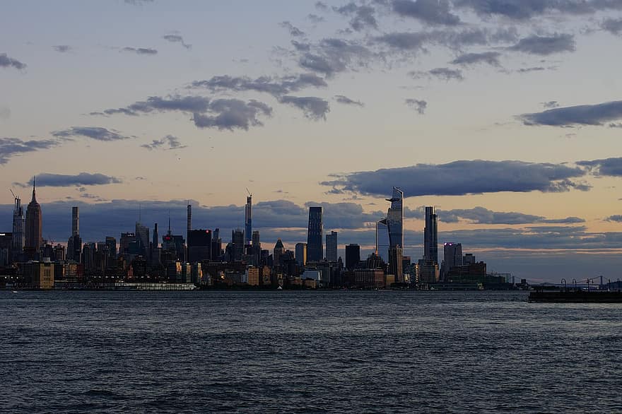 gökdelenler, ufuk çizgisi, nehir, Hudson Nehri, nyc, New York, Manhattan, mimari, şehir merkezinde