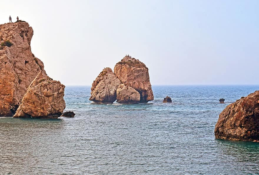rocha do afrodite, de praia, Chipre, paphos, panorama, cenário, costa, mar, petra tou romiou