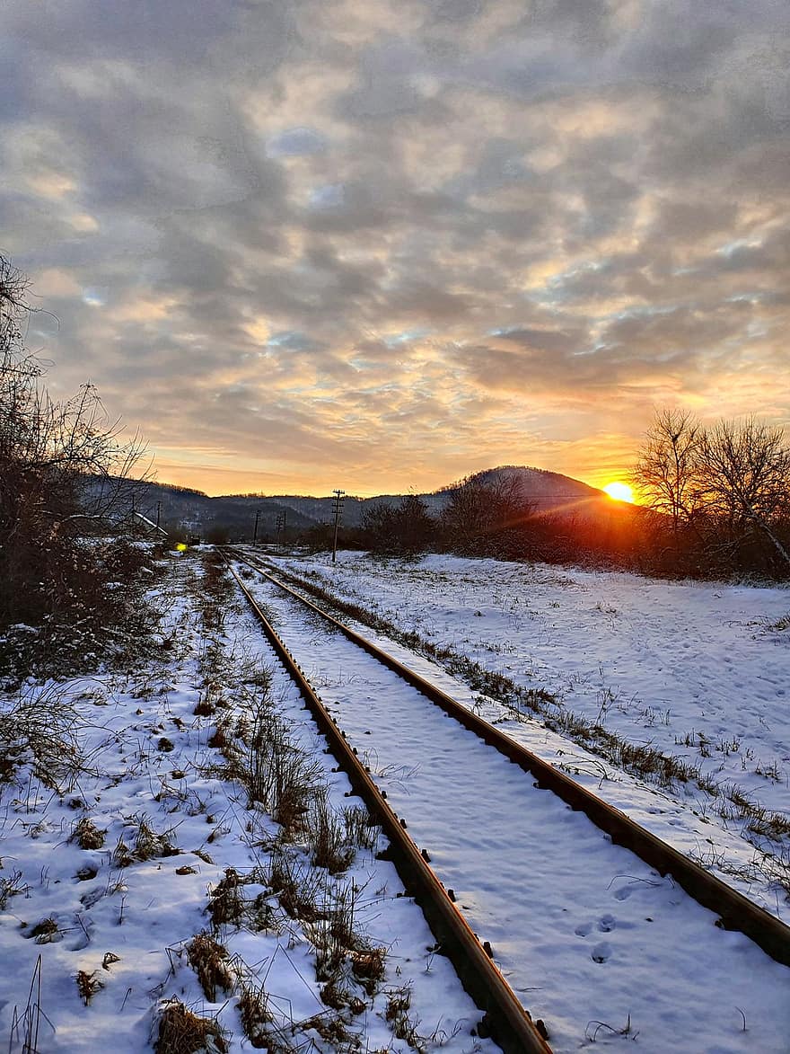 jernbane, vinter, solnedgang, sne, tusmørke, sol, jernbanespor, uklarhed, spor, natur, landskab