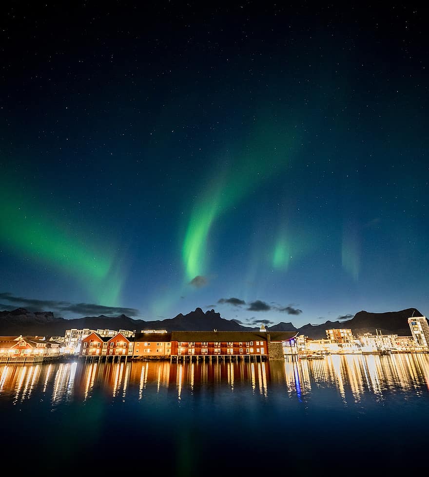 Северное сияние, природа, небо, место назначения, путешествовать, исследование, ночь, Лофотенские острова, Svolvær, Норвегия, городок
