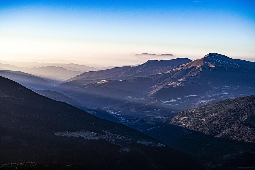 montañas, Macizo del Montseny, Pirineos, naturaleza, puesta de sol, Fontalba, montaña, paisaje, pico de la montaña, cordillera, bosque