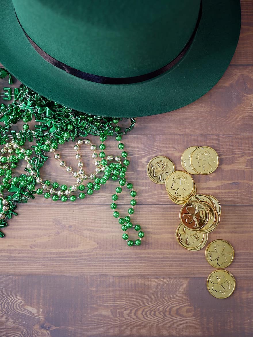 Sankt Patriks dag, irländsk, vitklöver, klöver, firande, fest, grön, tur-, mynt, pärlor, kopp