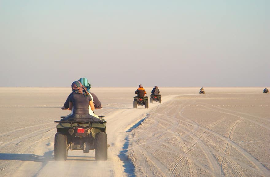woestijn, quad, atv, motorfiets, Botswana, zand, avontuur, reis, extreme sporten, sport, snelheid