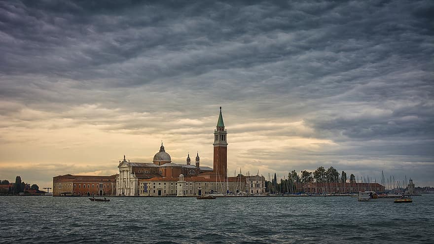 сграда, кула, купол, крайбрежие, река, лодки, канал, Венеция, Италия