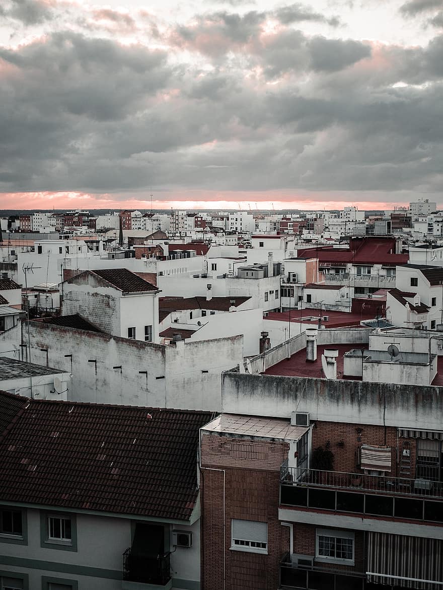 Cidade, prédios, apartamentos, casas, paisagem urbana, skyline, cidade, Espanha, sombrio