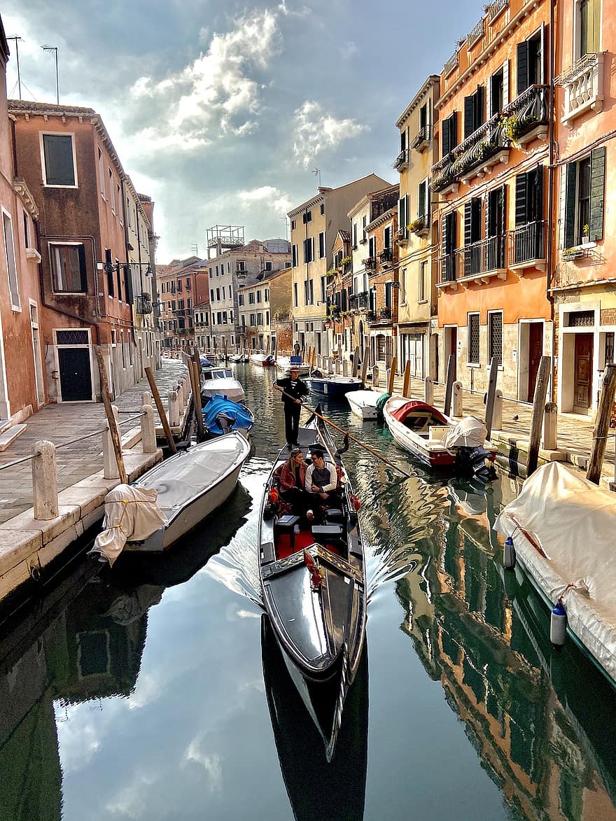 Venecia, góndola, canal, barcos, ciudad, Italia, edificios, camino acuático, barco náutico, lugar famoso, arquitectura