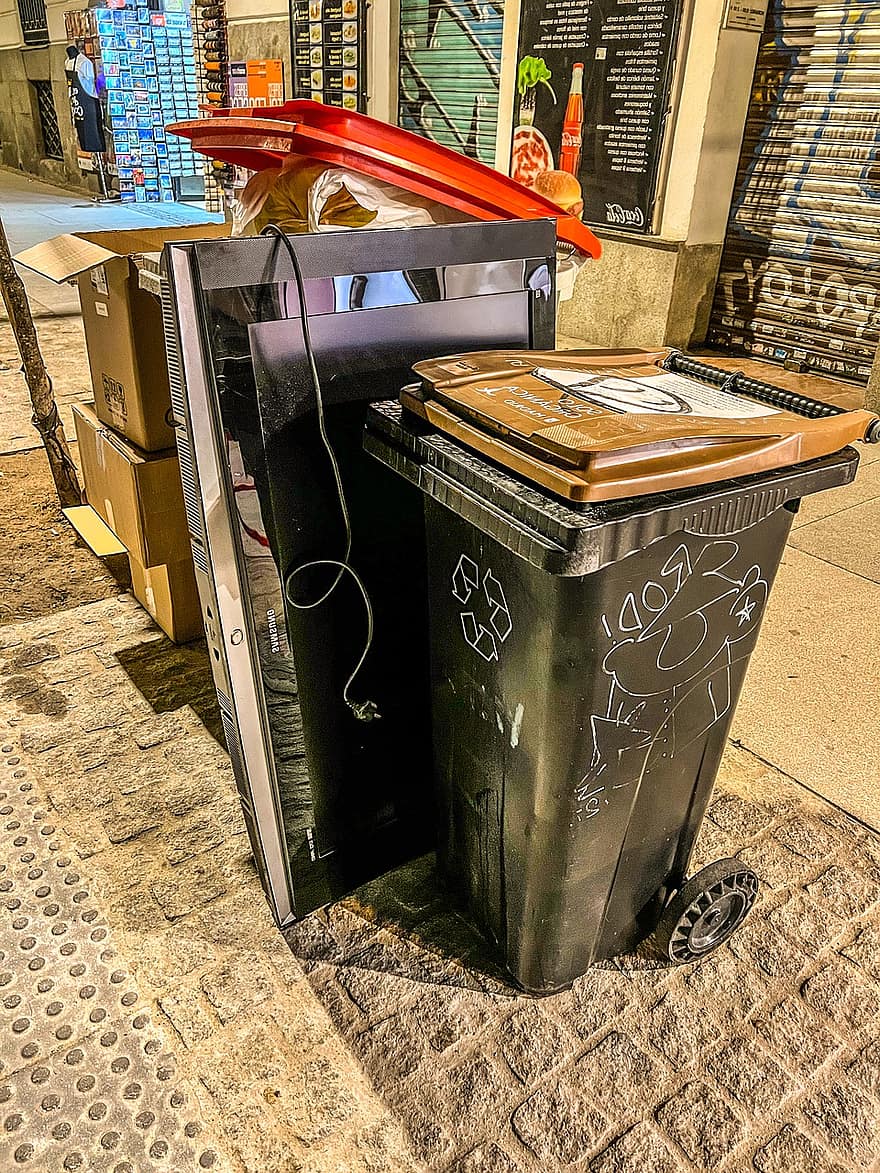 ごみ箱、ゴミ箱の禁止、マドリード、ごみ、リサイクル、古い、注文、金属、ゴミ箱、機械、技術