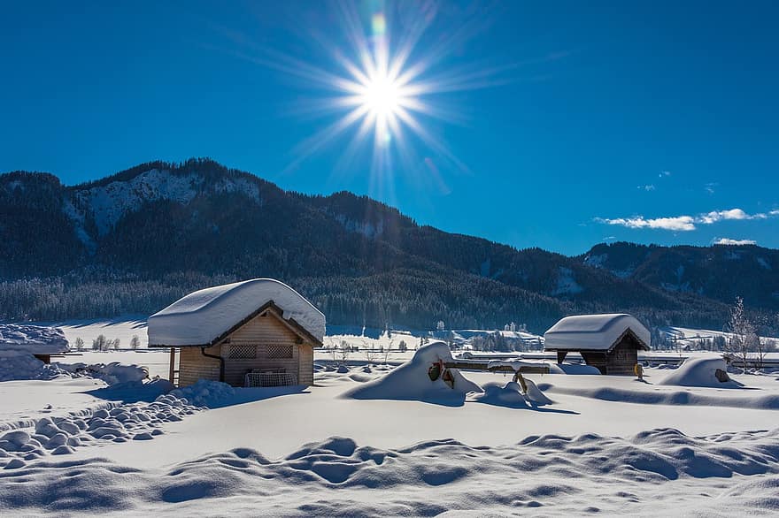 sneeuw, huizen, velden, hutten, huisjes, cabines, sneeuwvelden, zonlicht, bergen, rijp, vorst