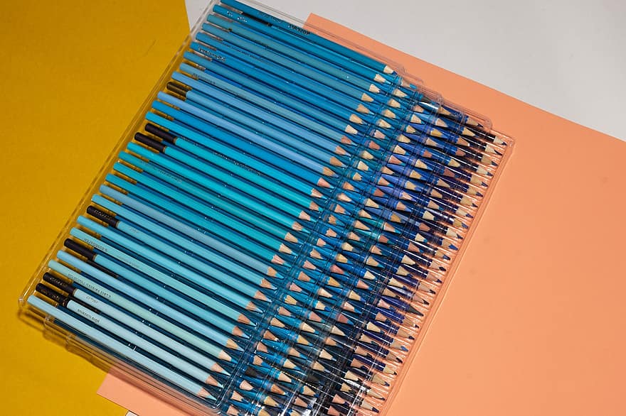 mėlynos spalvos pieštukai, spalvoti piestukai, pieštukai, menas, meno reikmenys, Raštinės reikmenys, švietimas, popieriaus, Iš arti, fonas, biuras