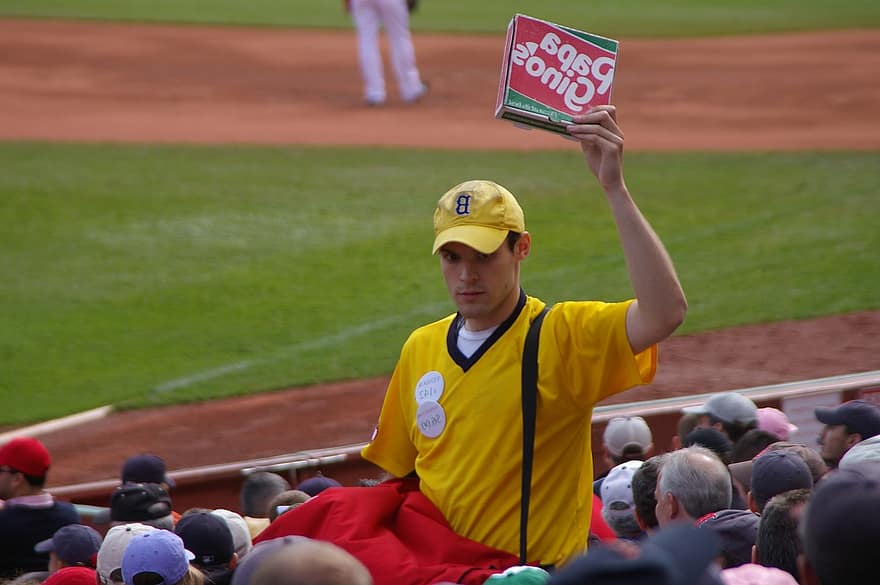 pria, Pizza, orang banyak, topi, baseball, stadion