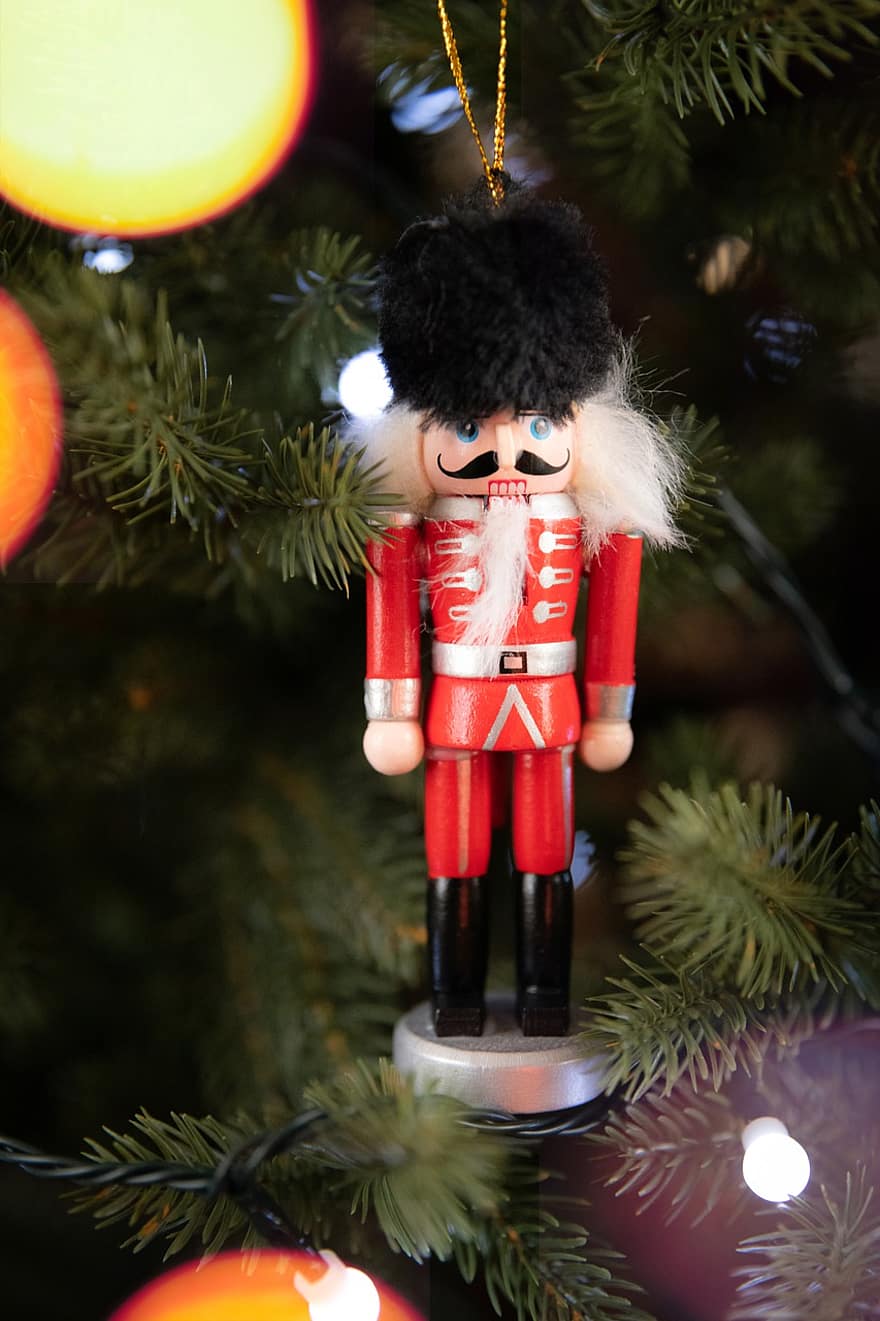 クリスマス、くるみ割り人形、クリスマスツリー、休日、デコレーション、木、おもちゃ、お祝い、冬、男達、クリスマスの飾り