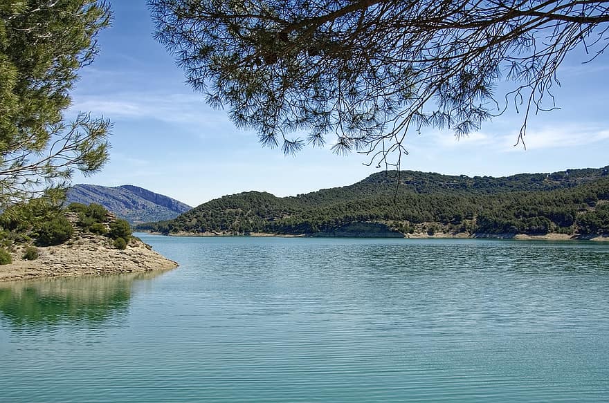 สเปน, ดาลูเซีย, จังหวัดมาลากา, อ่างเก็บน้ำ Guadalhorce-guadalteba, Rio Guadalhorce, Rio Gualdateba, อ่างเก็บน้ำ, ไหล, ภูเขา, เนินเขา, น้ำ