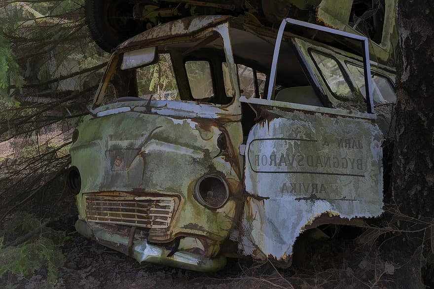 gamla bilar, rostiga bilar, spök bil rally, nostalgi, fordon, bil, gammaldags, förstöra, korroderade, metall