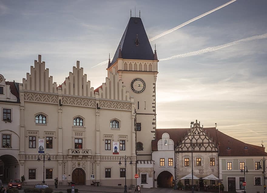 tabor, town square, czech republic, architecture, famous place, building exterior, clock, built structure, outdoors, history, cityscape