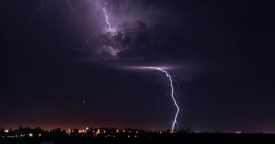 vētra, laikapstākļi, zibens, mākoņi, elektrību, naktī, pērkona negaiss, briesmas, tumšs, degvielas un enerģijas ražošana, enerģijas padeve